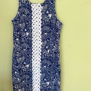 Lilly Pulitzer Blue and White Sheath Dress Sleeveless Crew Neck